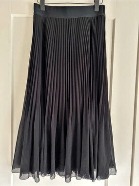 Wilfred Twirl Skirt Pleated Midi Skirt Black Medium